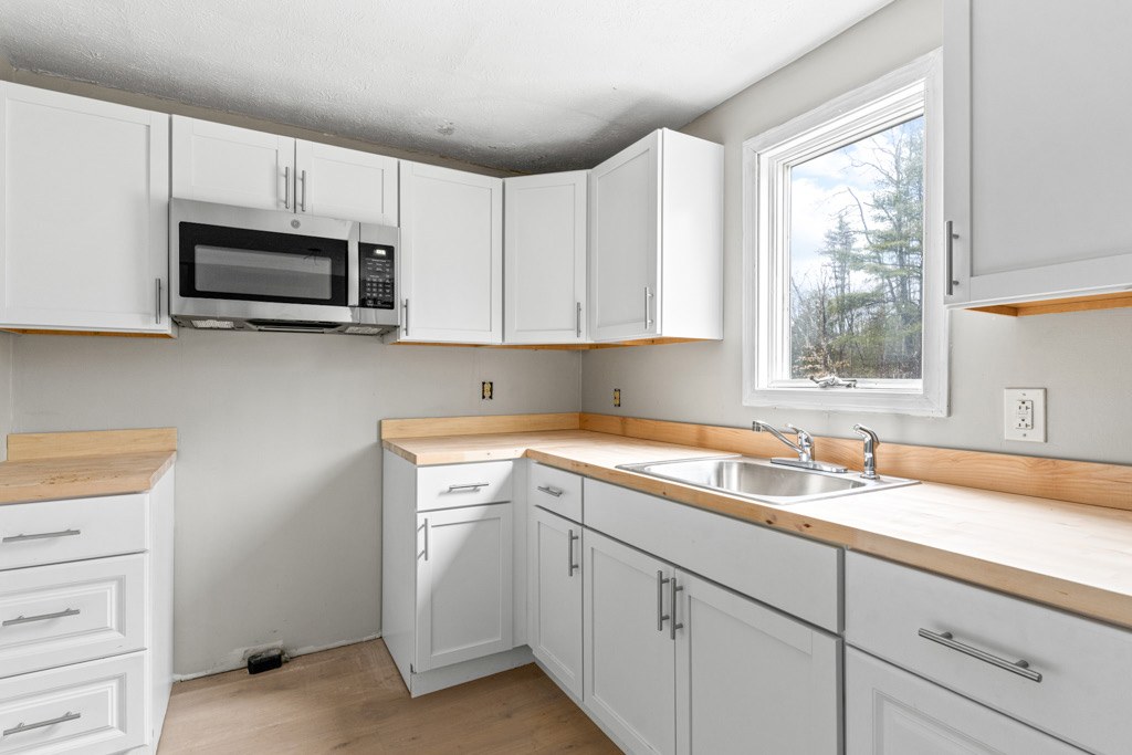 Renovated kitchen in a Hollis apartment